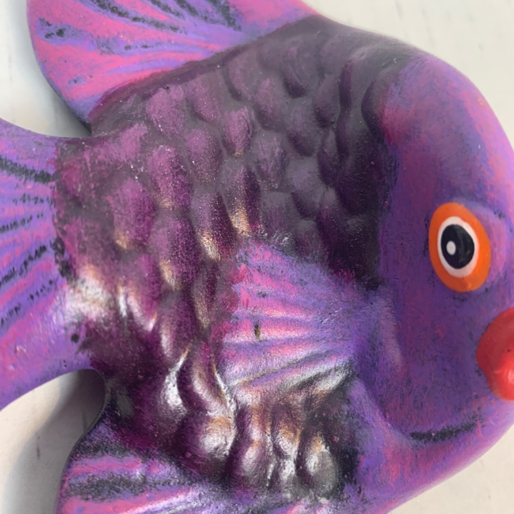Vintage MCM Ceramic Purple Angel Fish Bath Wall Pocket Kitsch Small 4" X 5.5" - Picture 5 of 12